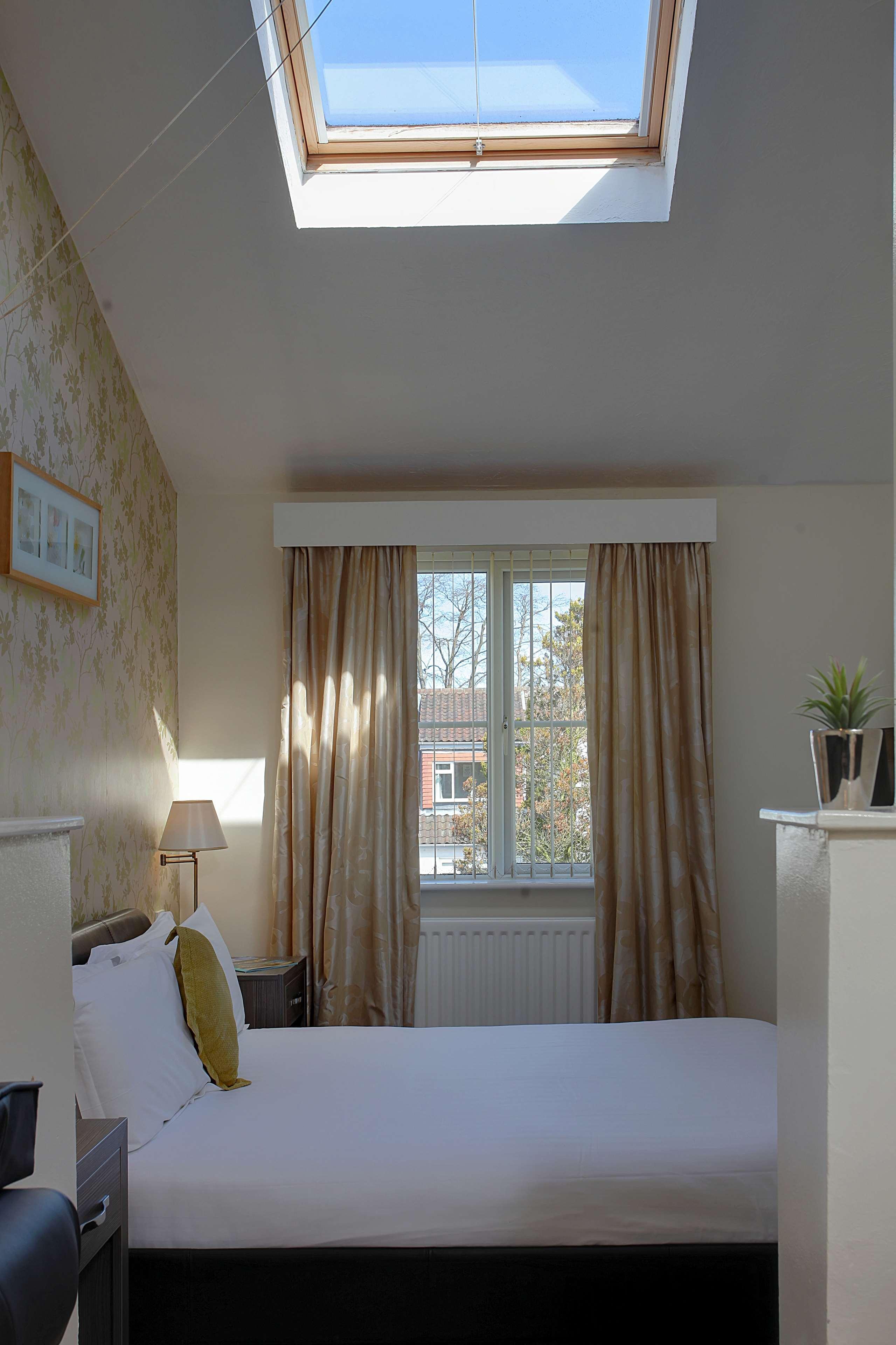 Parkmore & Leisure Club, Sure Collection By Bw